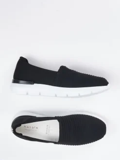 Hassia – Slipper aus Textil in Schwarz