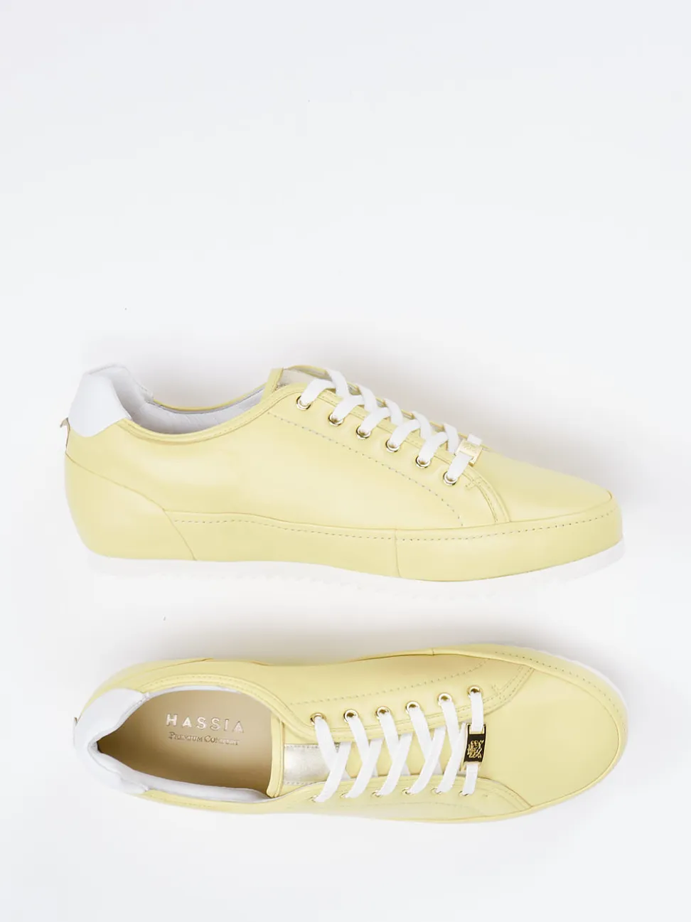 Hassia – Sneaker aus Lammleder in Pastellgelb