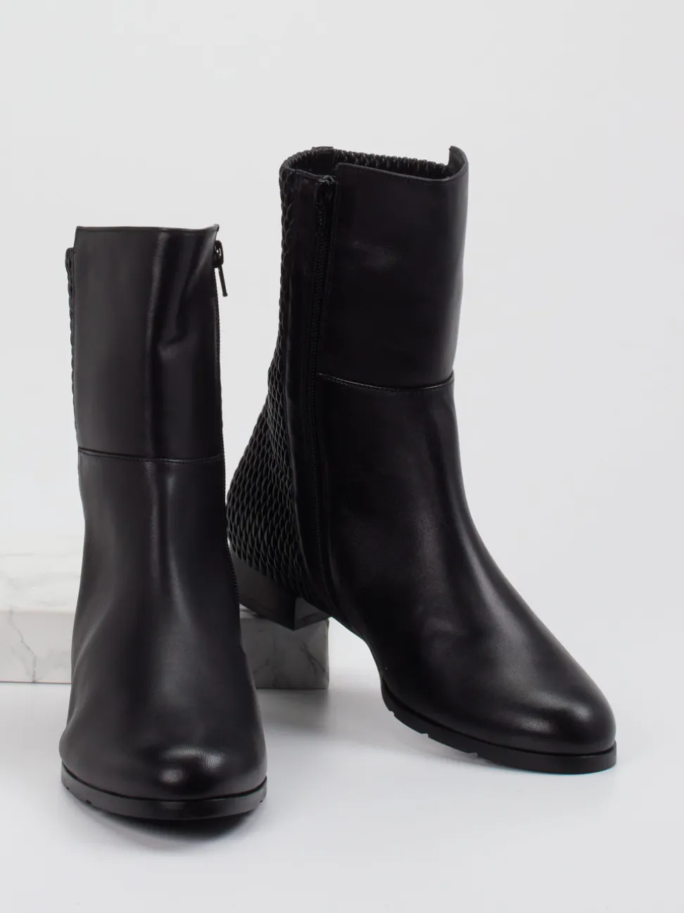 Hassia – Stiefeletten aus Kalbleder Schwarz