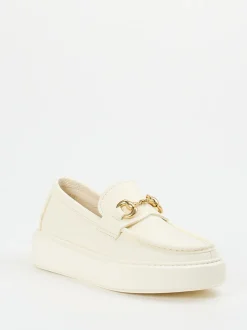 Henderson – Loafer aus Kalbleder in Cremeweiß
