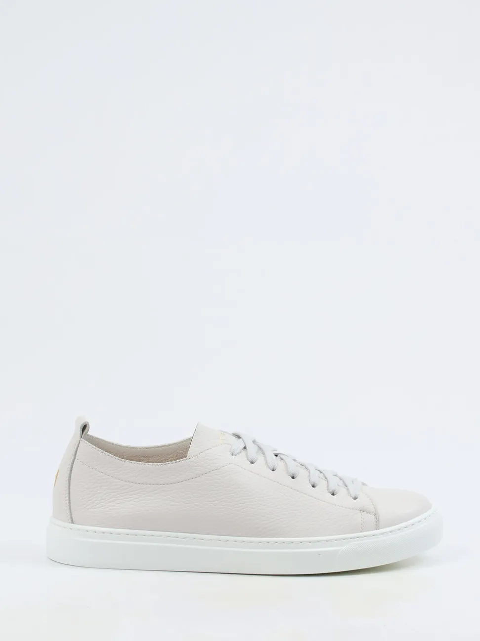 Henderson – Sneaker aus Hirschleder cremeweiß