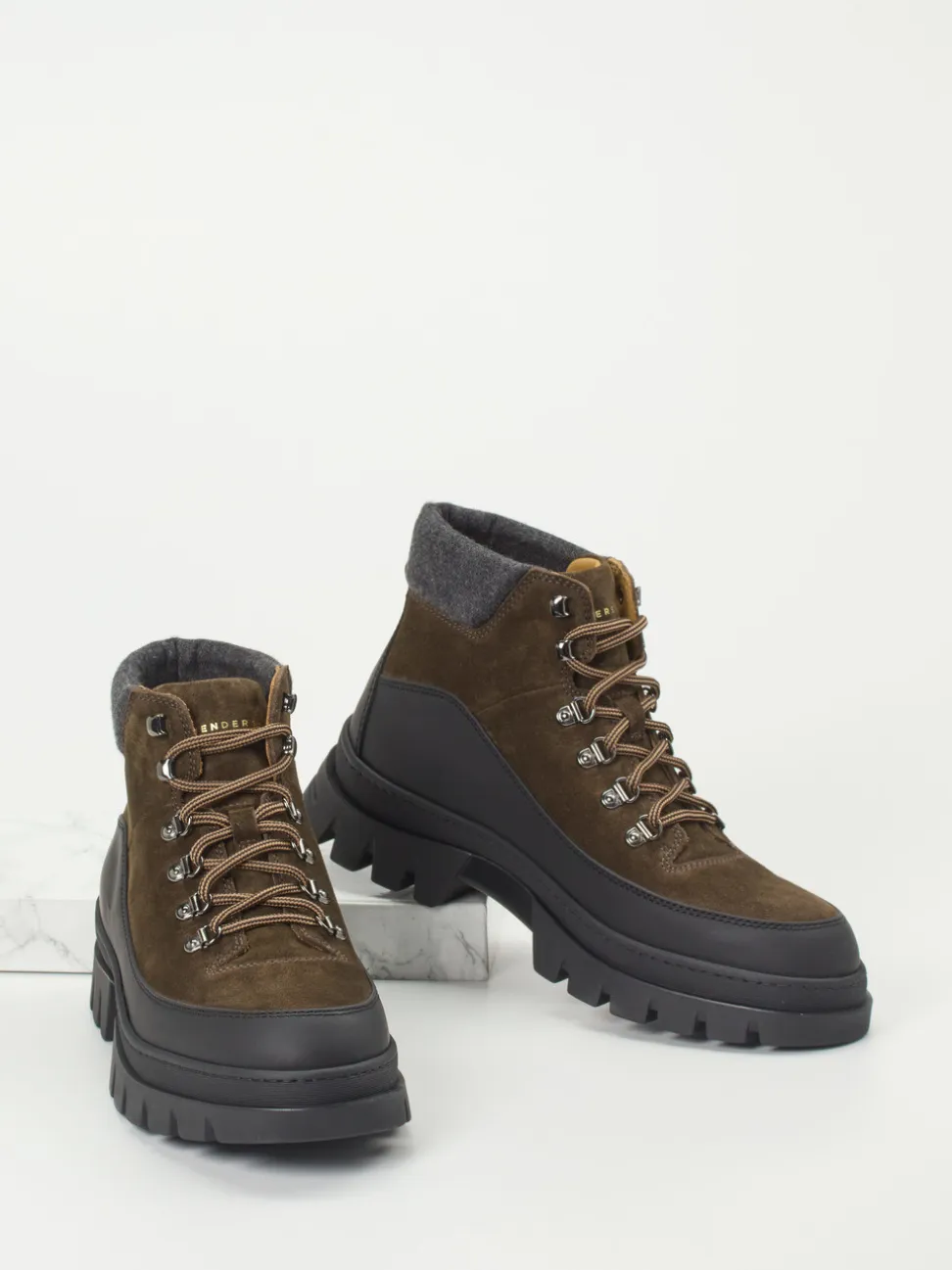 Henderson – Wanderboots aus Veloursleder Dunkelbraun