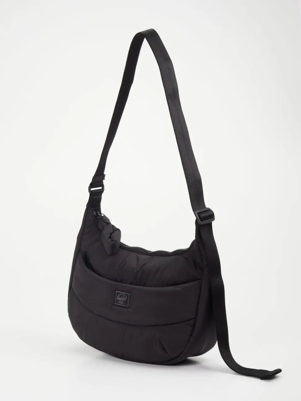 Herschel – Hobo Bag aus recyceltem Textil schwarz