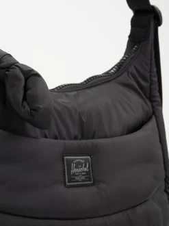 Herschel – Hobo Bag aus recyceltem Textil schwarz