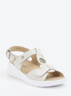 Hickersberger – Komfortsandale aus geprägtem Leder Beige