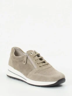 Hickersberger – Komfort-Sneaker aus Veloursleder beige