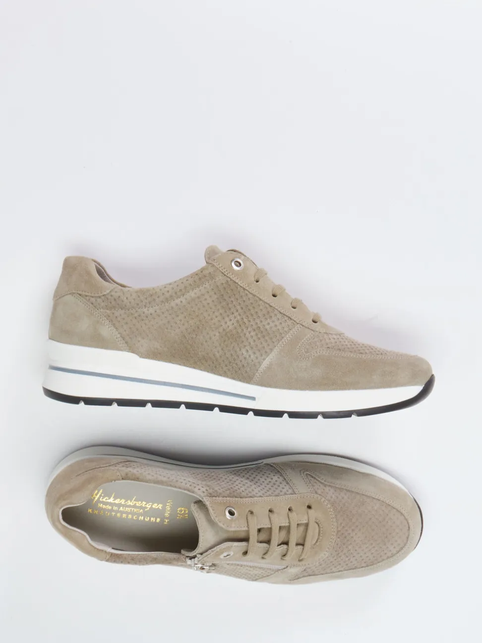 Hickersberger – Komfort-Sneaker aus Veloursleder beige