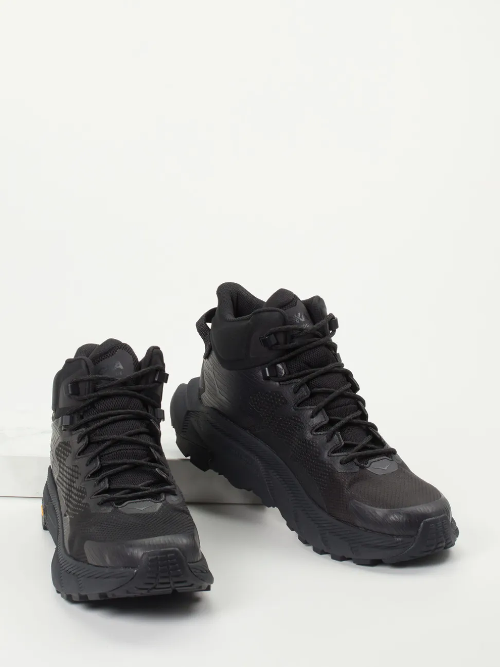 HOKA – Wanderschuhe aus Mesh und Synthetik schwarz