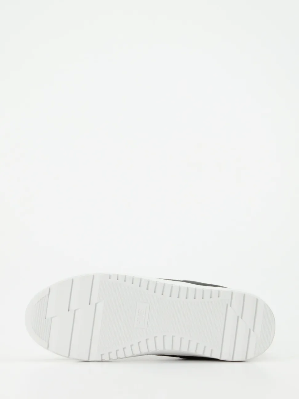 HUB – Mid-Top Sneaker aus Fettleder anthrazit