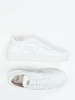 HUB – Sneaker aus Leder in Weiß mit Retro-Charme