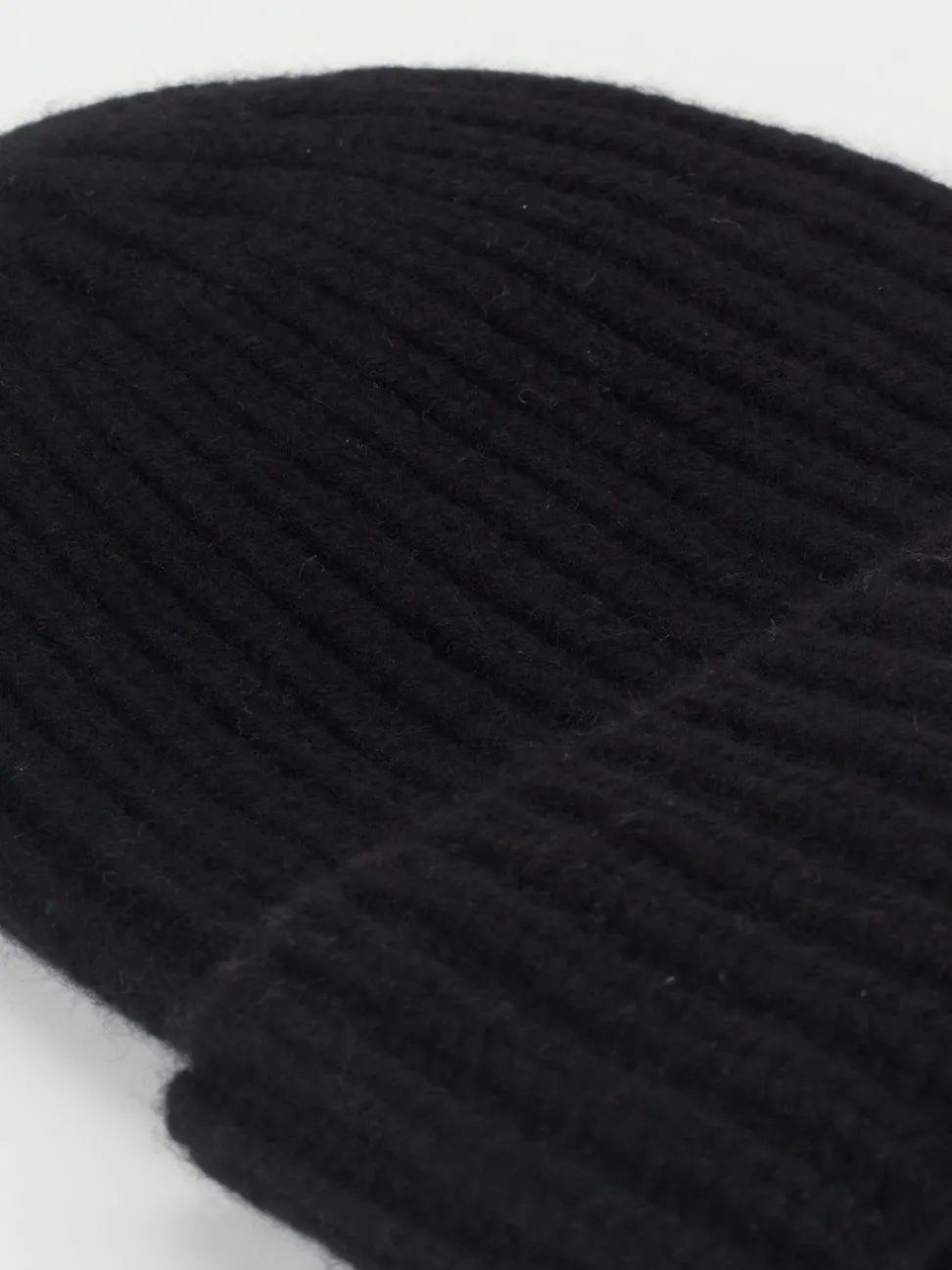 HURRAY – Beanie aus Kaschmir in Schwarz