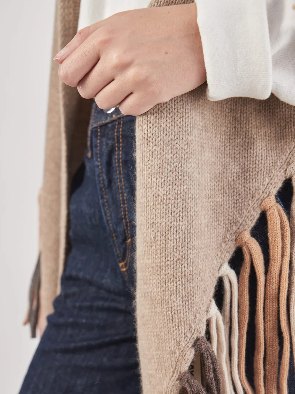 HURRAY – Poncho aus Kaschmir in Beigebraun