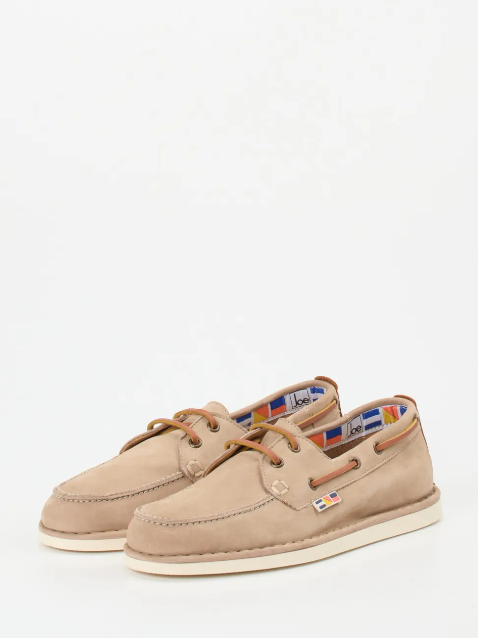 Joe – Bootsschuh aus Nubukleder beige