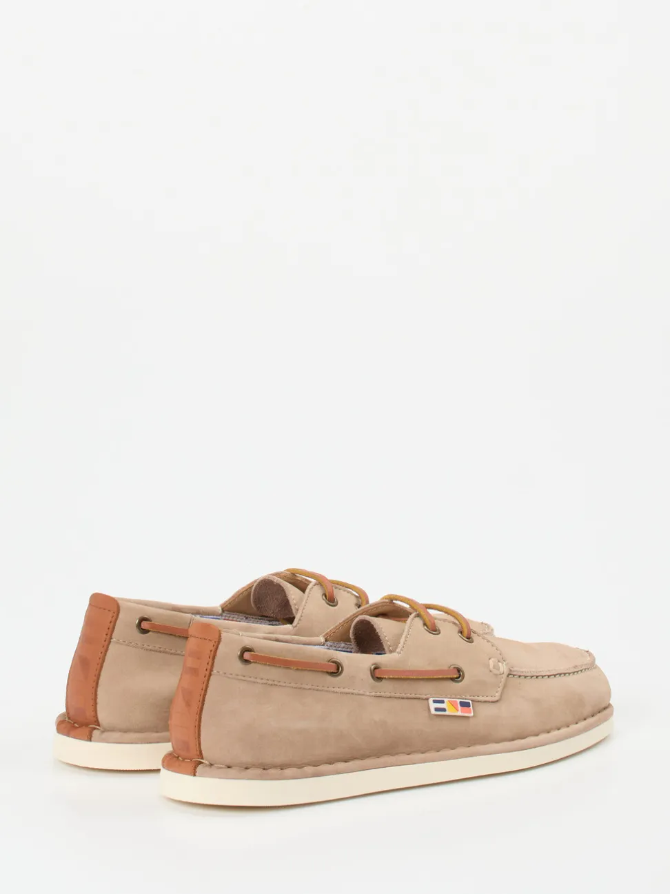 Joe – Bootsschuh aus Nubukleder beige