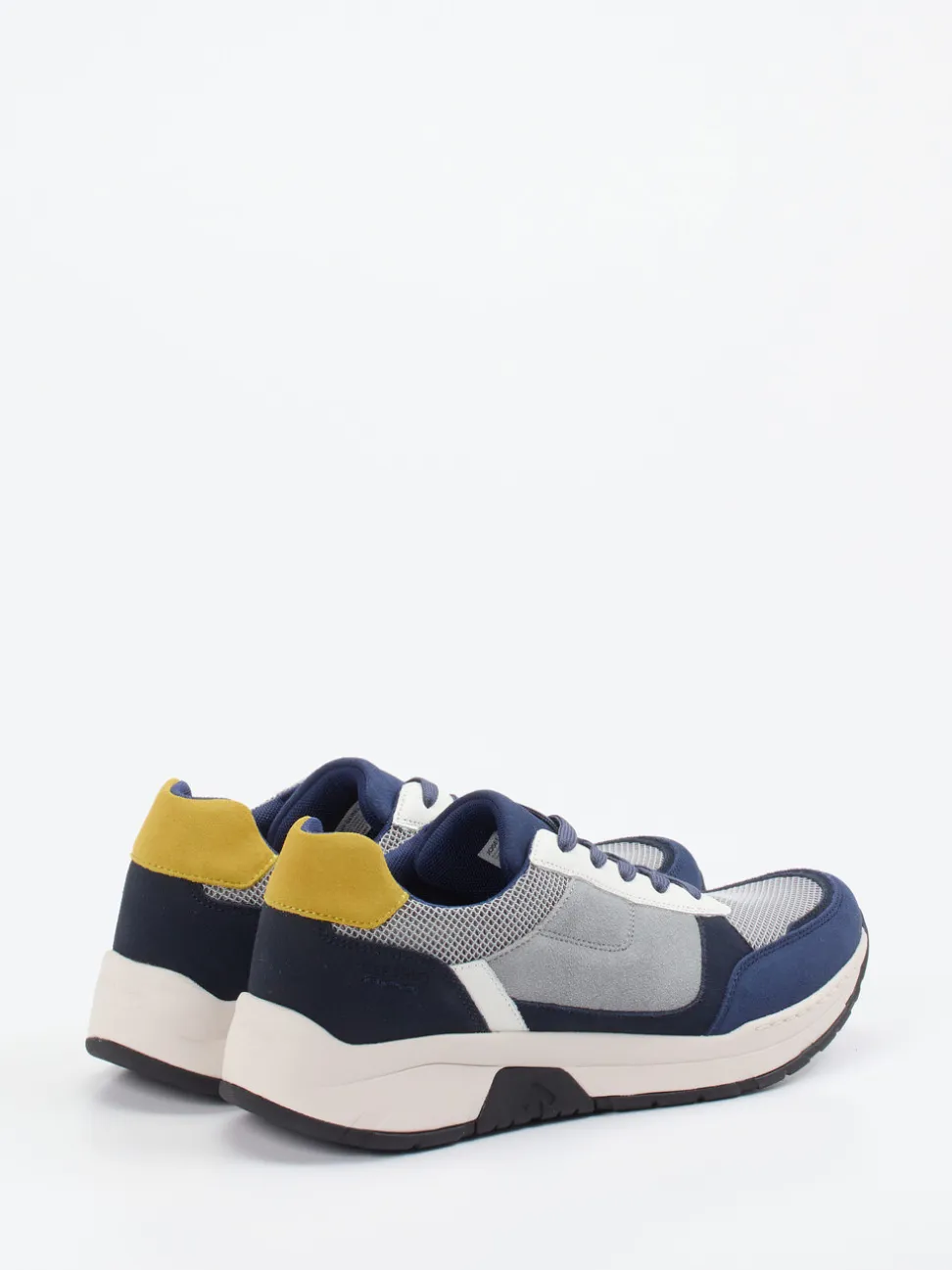 Josef Seibel – Sneaker aus Veloursleder und Mesh