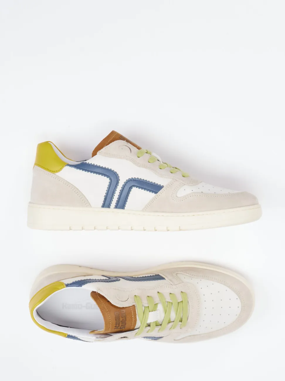 Kamo Gutsu – Low-Top Sneaker aus Veloursleder Beige