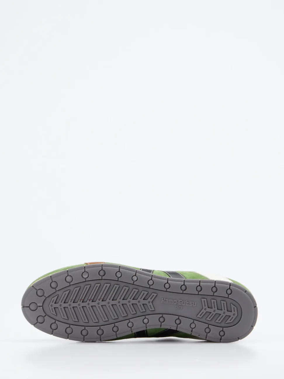Kamo Gutsu – Retro-Sneaker aus Veloursleder grün