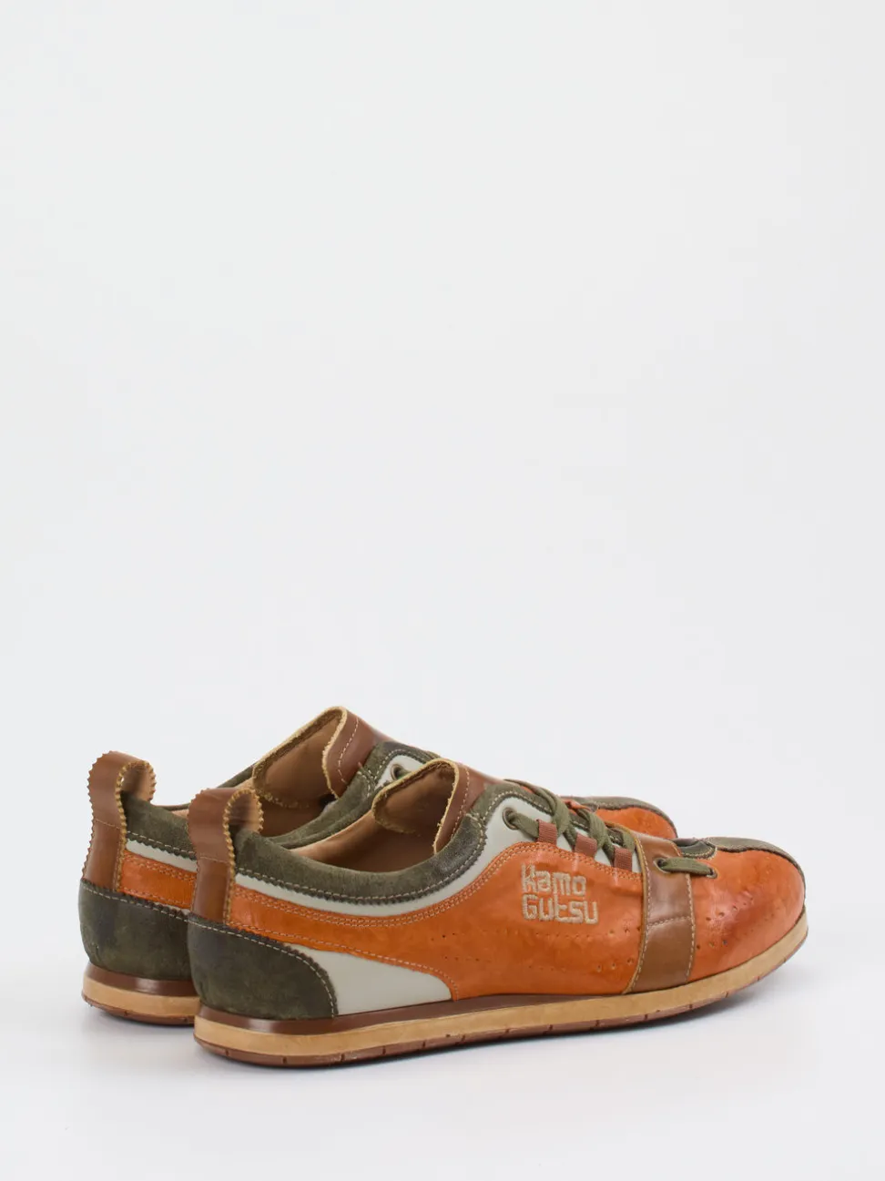 Kamo Gutsu – Retro-Sneaker aus Glatt- und Veloursleder