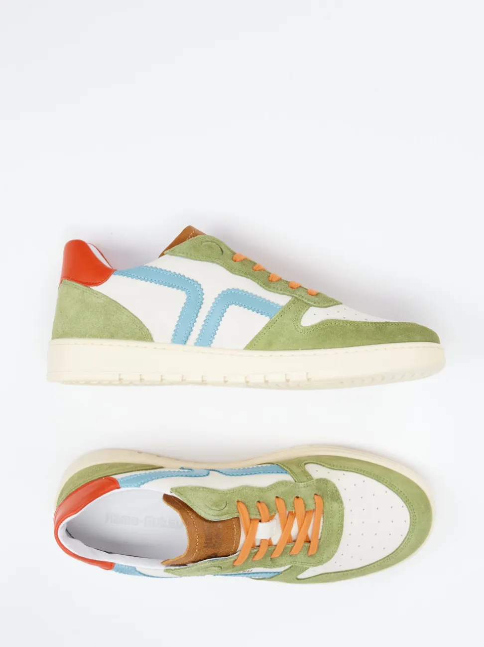 Kamo Gutsu – Retro-Sneaker aus Veloursleder Multicolor