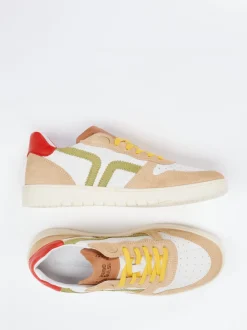 Kamo Gutsu – Sneaker aus Kalbleder Beige-Rot
