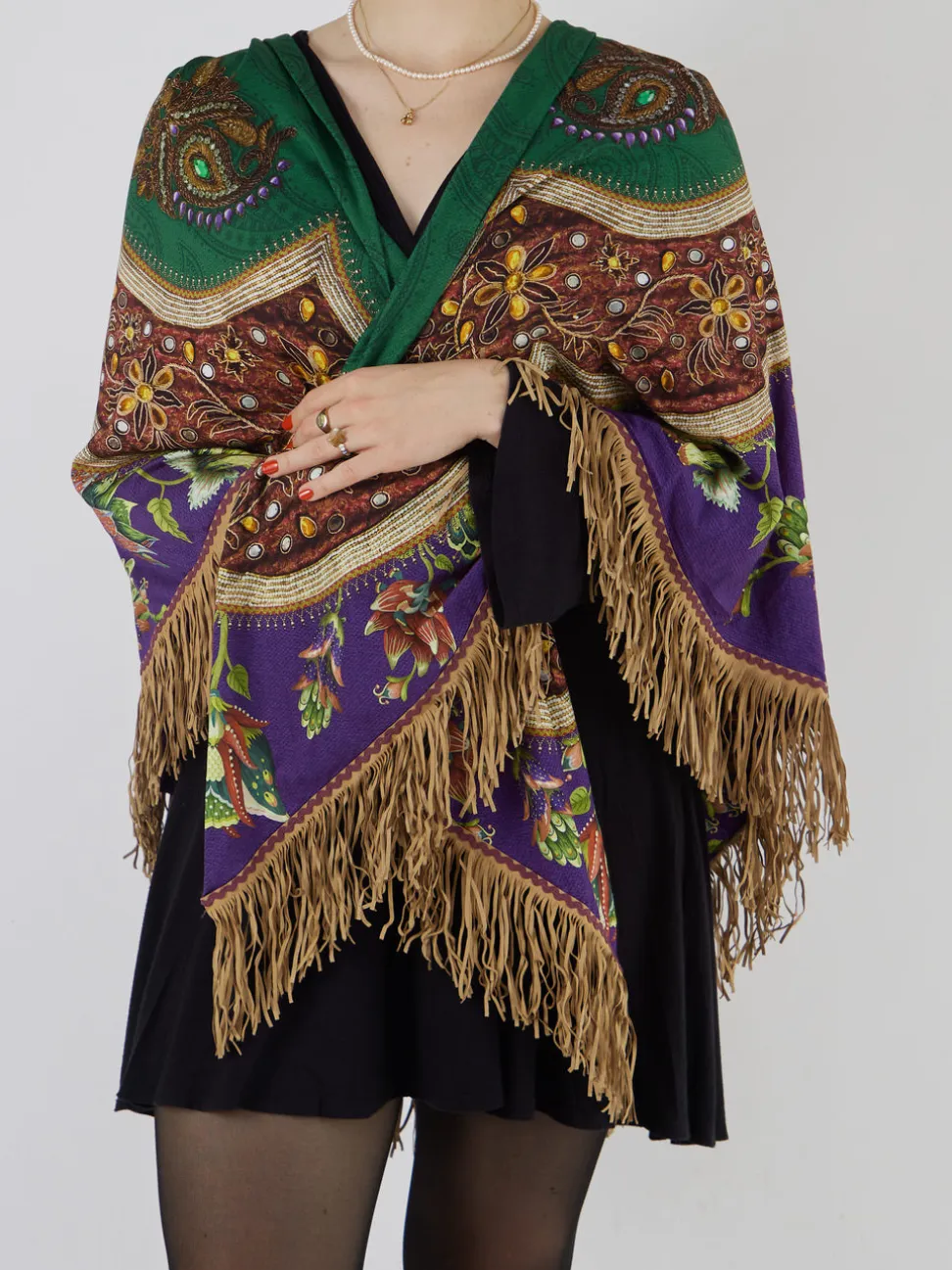 Katherina Loretta – Poncho-Tuch aus Textil mit Ethno-Print