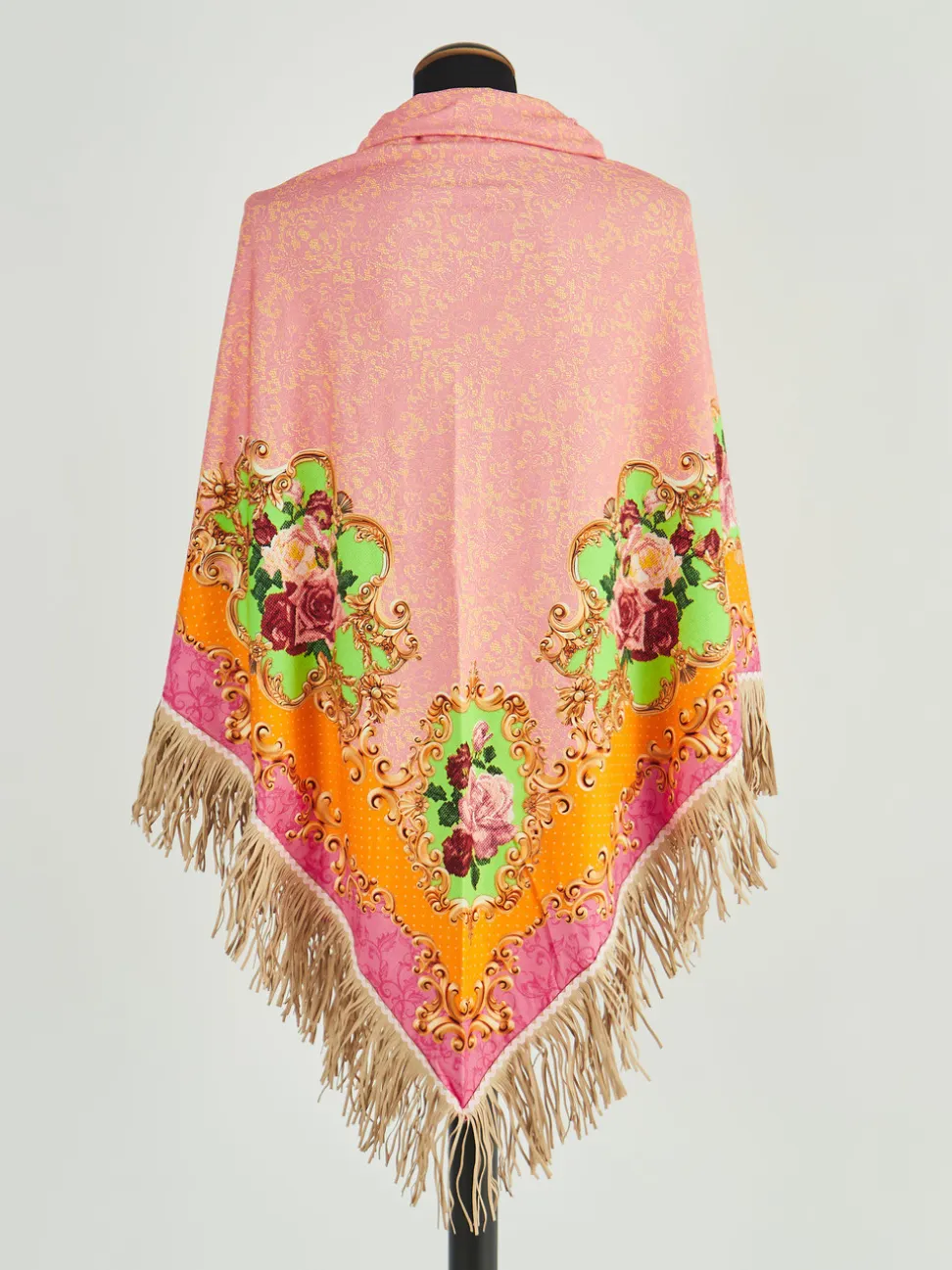 Katherina Loretta – Poncho