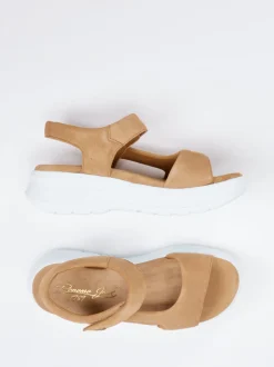 Keilsandalette