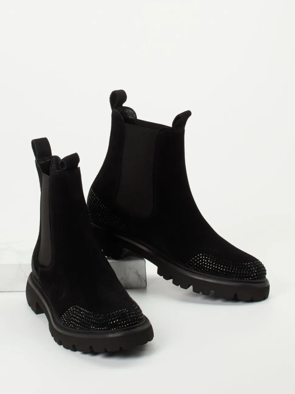 Kennel & Schmenger – Chelsea Boots aus Veloursleder schwarz