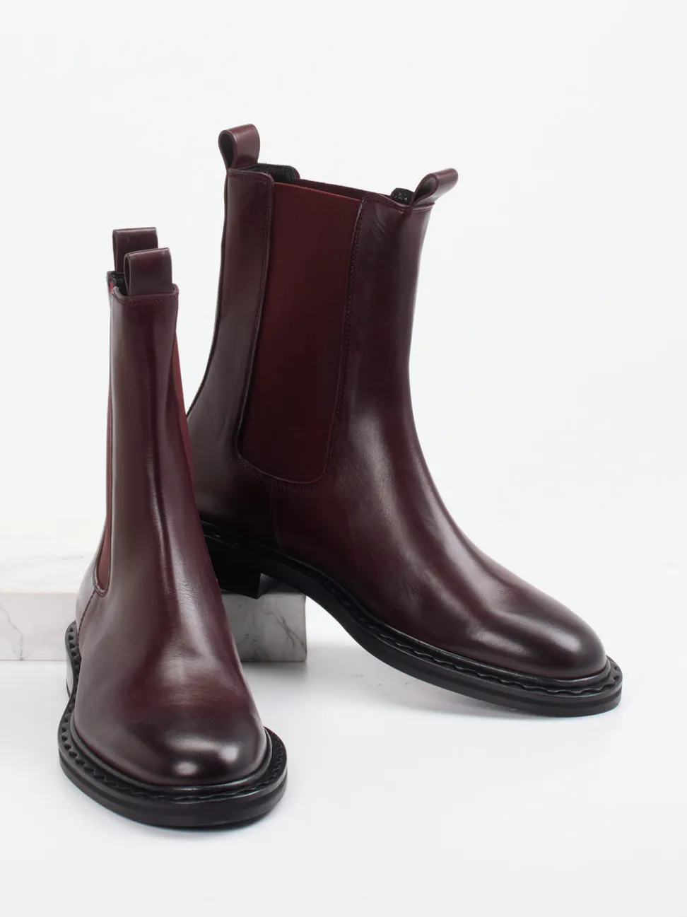 Kennel & Schmenger – Chelsea Boots aus Lammleder bordeauxrot