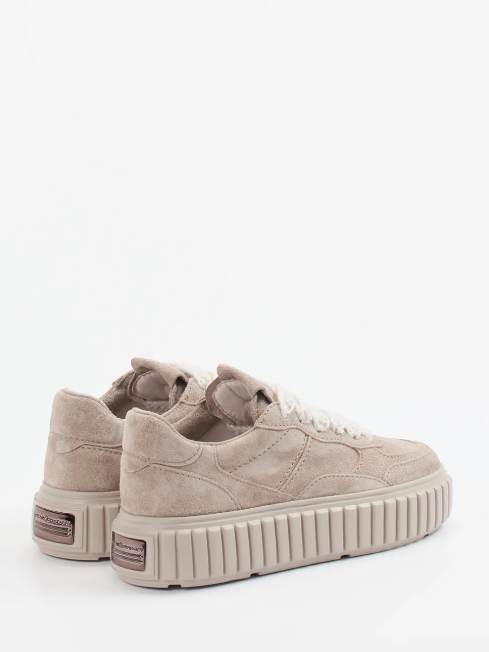Kennel & Schmenger – Plateau-Sneaker aus Veloursleder grau
