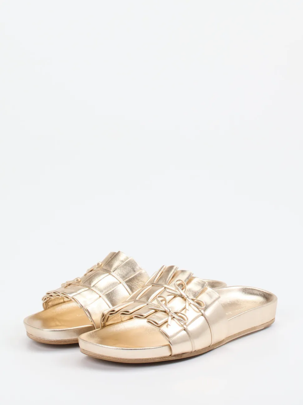 Kennel & Schmenger – Slides aus Kalbleder in Goldmetallic