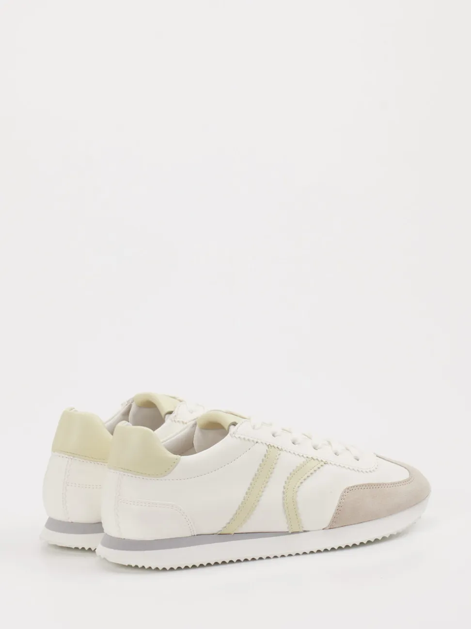 Kennel & Schmenger – Sneaker aus Velour/Leder Offwhite