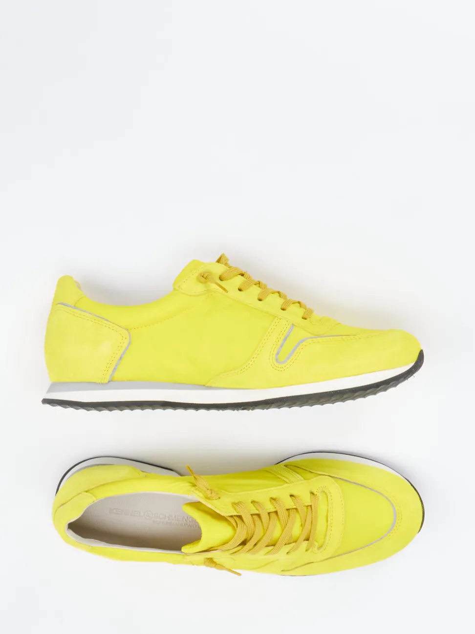 Kennel & Schmenger – Sneaker aus Veloursleder Zitronengelb