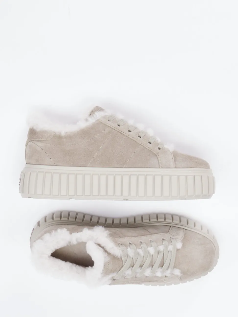 Kennel & Schmenger – Sneaker aus Veloursleder sandbeige