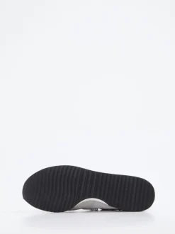 Kennel & Schmenger – Sneaker aus Veloursleder hellgrau