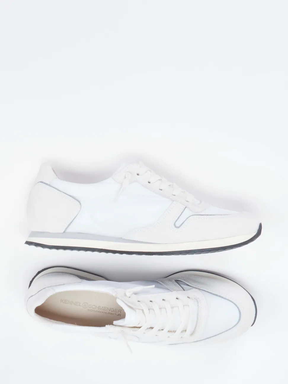 Kennel & Schmenger – Sneaker aus Veloursleder Offwhite