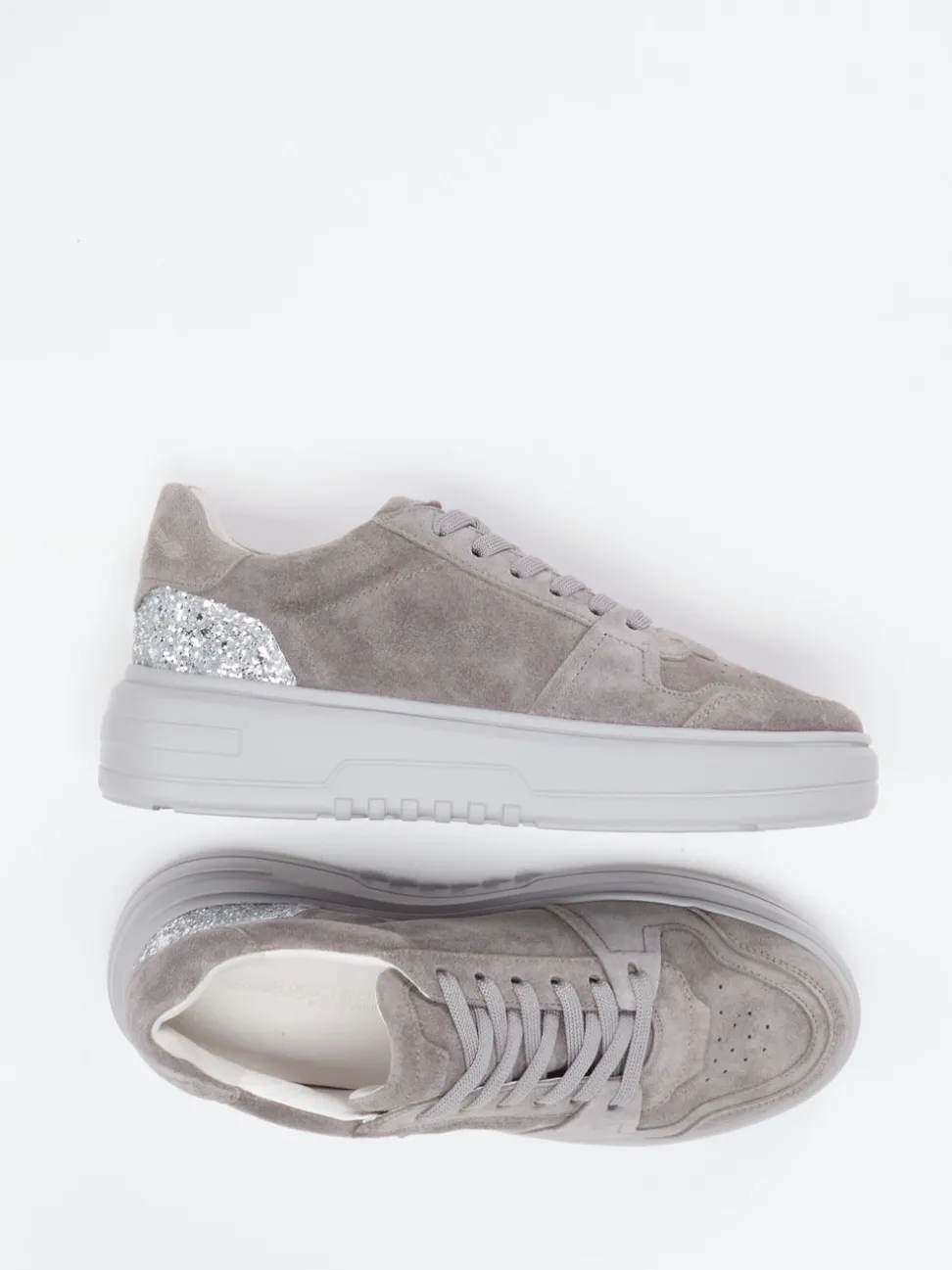 Kennel & Schmenger – Sneaker aus Veloursleder Grau