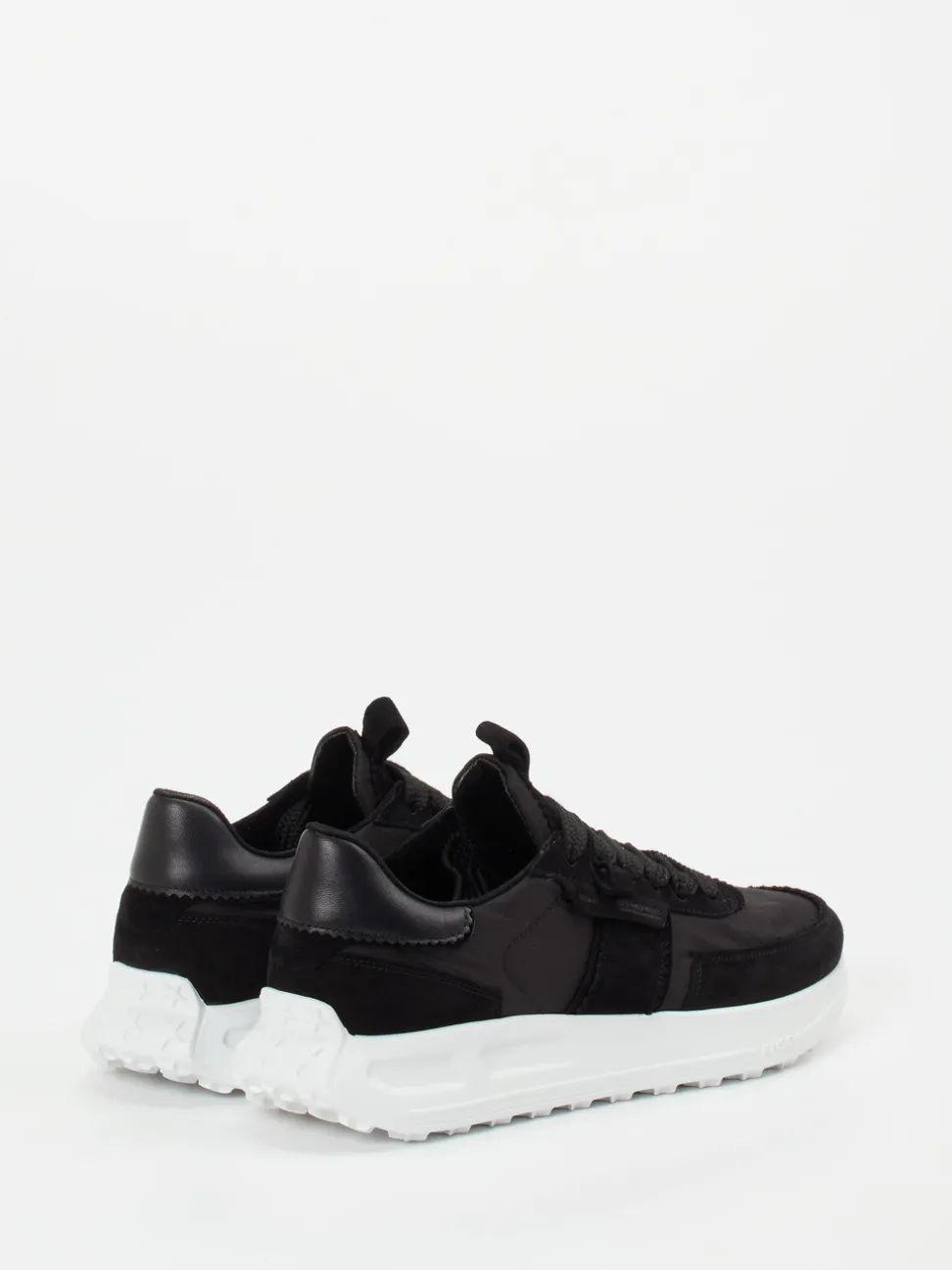 Kennel & Schmenger – Sneaker aus Veloursleder schwarz