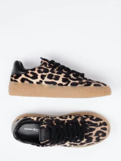 Kennel & Schmenger – Sneaker aus Veloursleder mit Leoprint