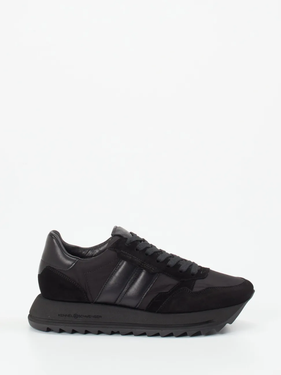 Kennel & Schmenger – Sneaker aus Veloursleder in Schwarz