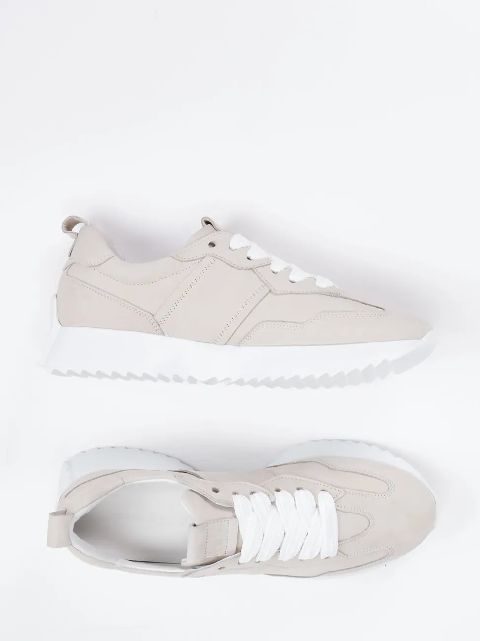 Kennel & Schmenger – Sneaker aus Nubukleder beige