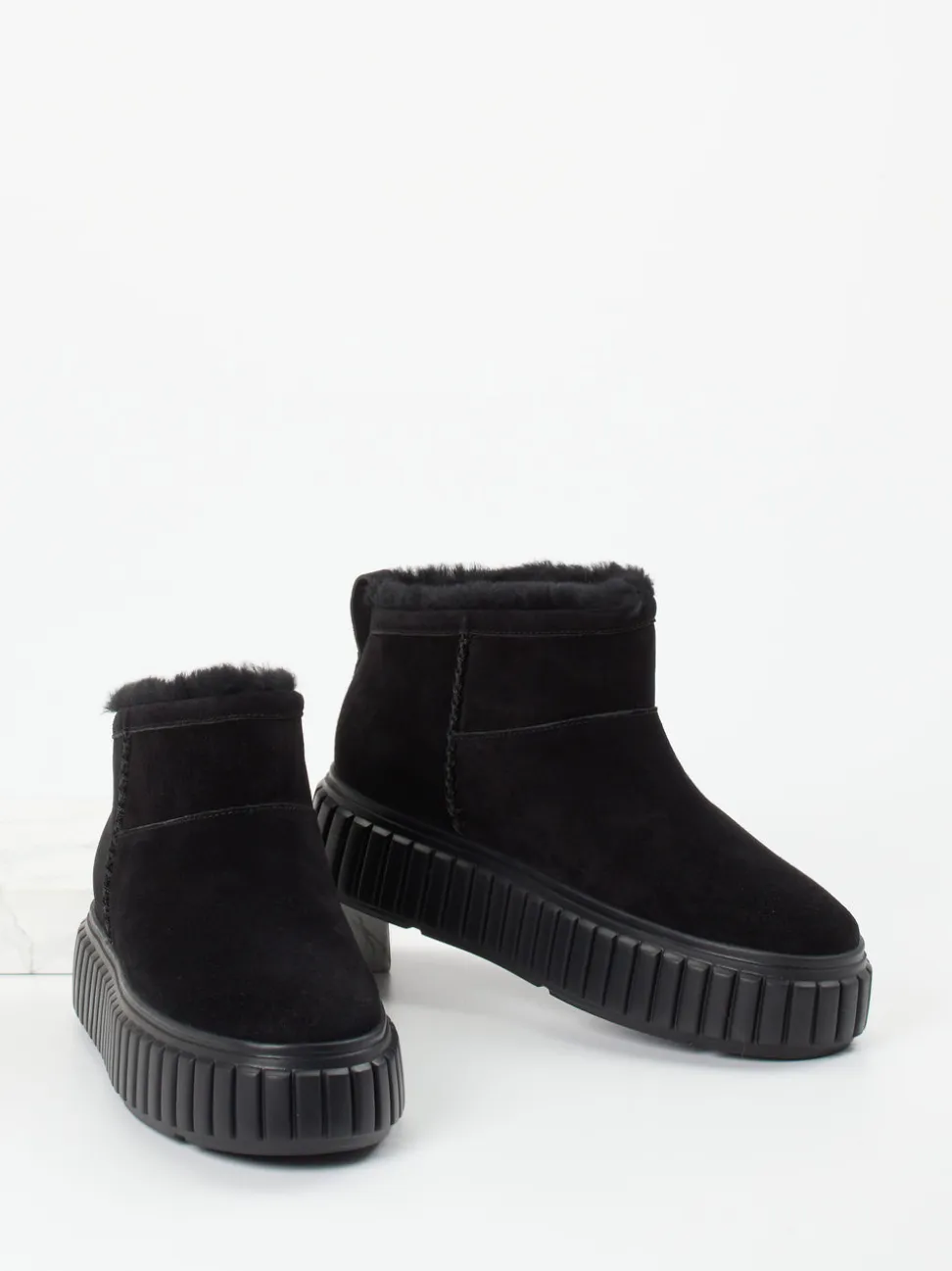 Kennel & Schmenger – Stiefelette aus Veloursleder schwarz