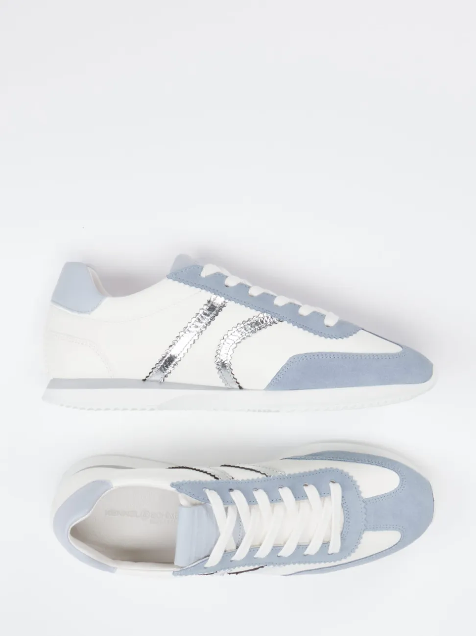 Kennel & Schmenger – Sneaker aus Velour/Leder Cremeweiß