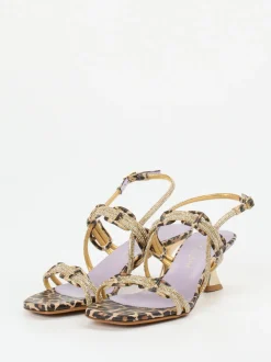 Konstantin Starke – Abendsandalette aus geprägtem Leder goldfarben