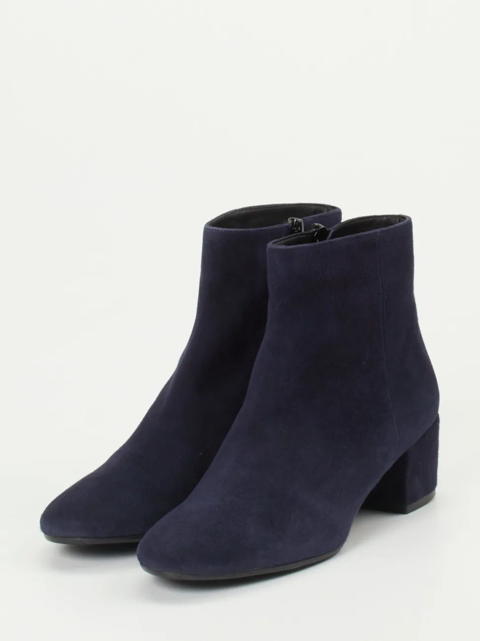 Konstantin Starke – Ankle Boots aus Veloursleder Dunkelblau