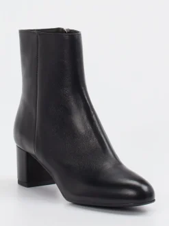 Konstantin Starke – Ankle Boots aus Lammleder Schwarz