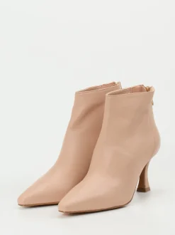 Konstantin Starke – Ankle Boots aus Lammleder Rosébeige