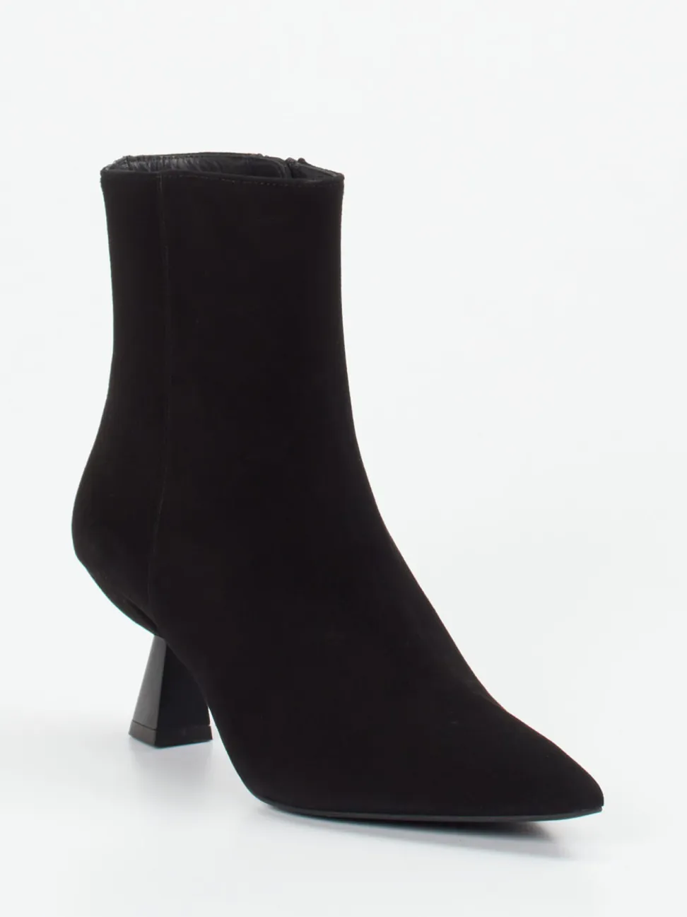 Konstantin Starke – Ankle Boots aus Veloursleder schwarz