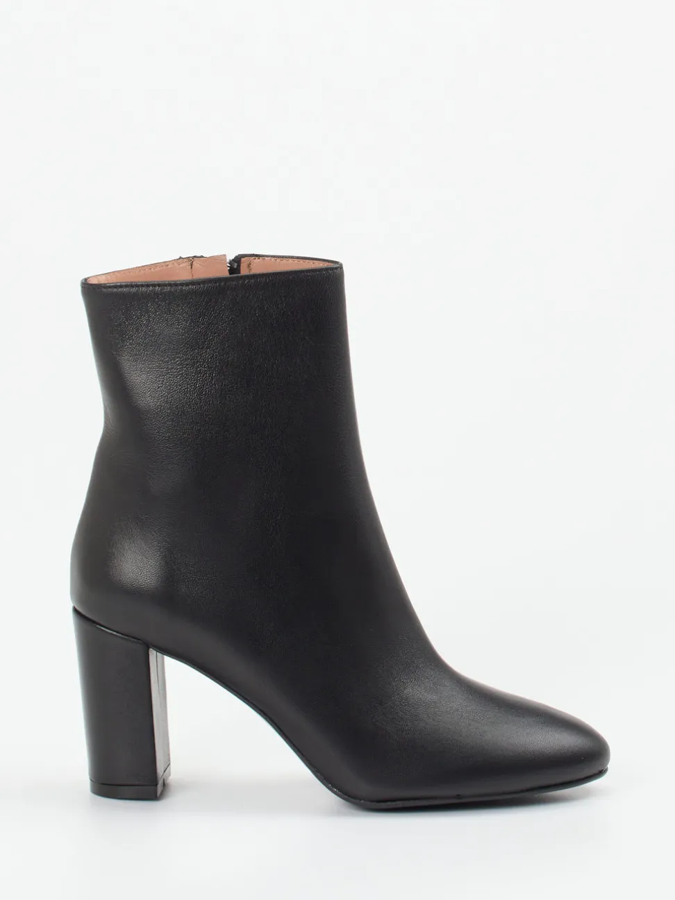 Konstantin Starke – Ankle Boots aus Lammleder schwarz