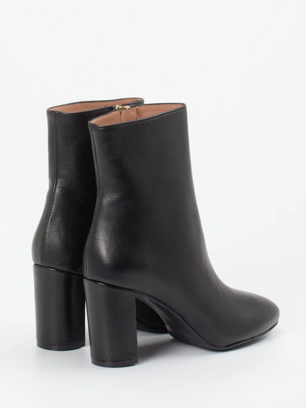 Konstantin Starke – Ankle Boots aus Lammleder schwarz